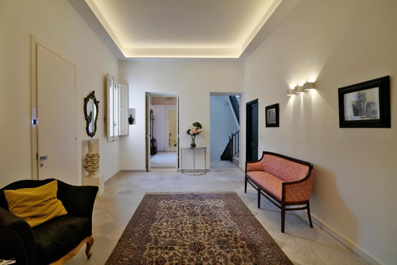 Palazzo Rollo Bed & Breakfast Lecce Ngoại thất bức ảnh