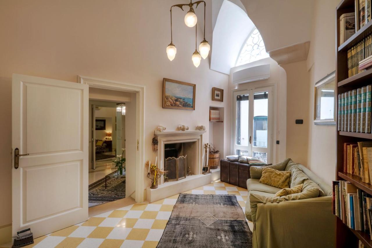 Palazzo Rollo Bed & Breakfast Lecce Ngoại thất bức ảnh