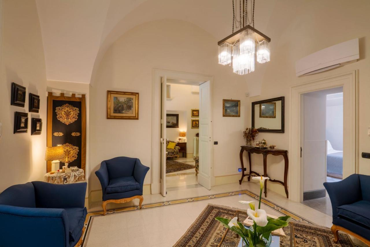 Palazzo Rollo Bed & Breakfast Lecce Ngoại thất bức ảnh