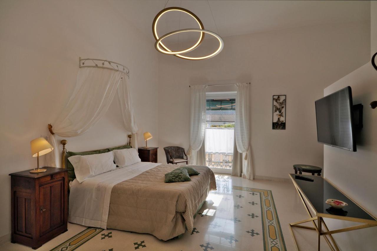 Palazzo Rollo Bed & Breakfast Lecce Ngoại thất bức ảnh