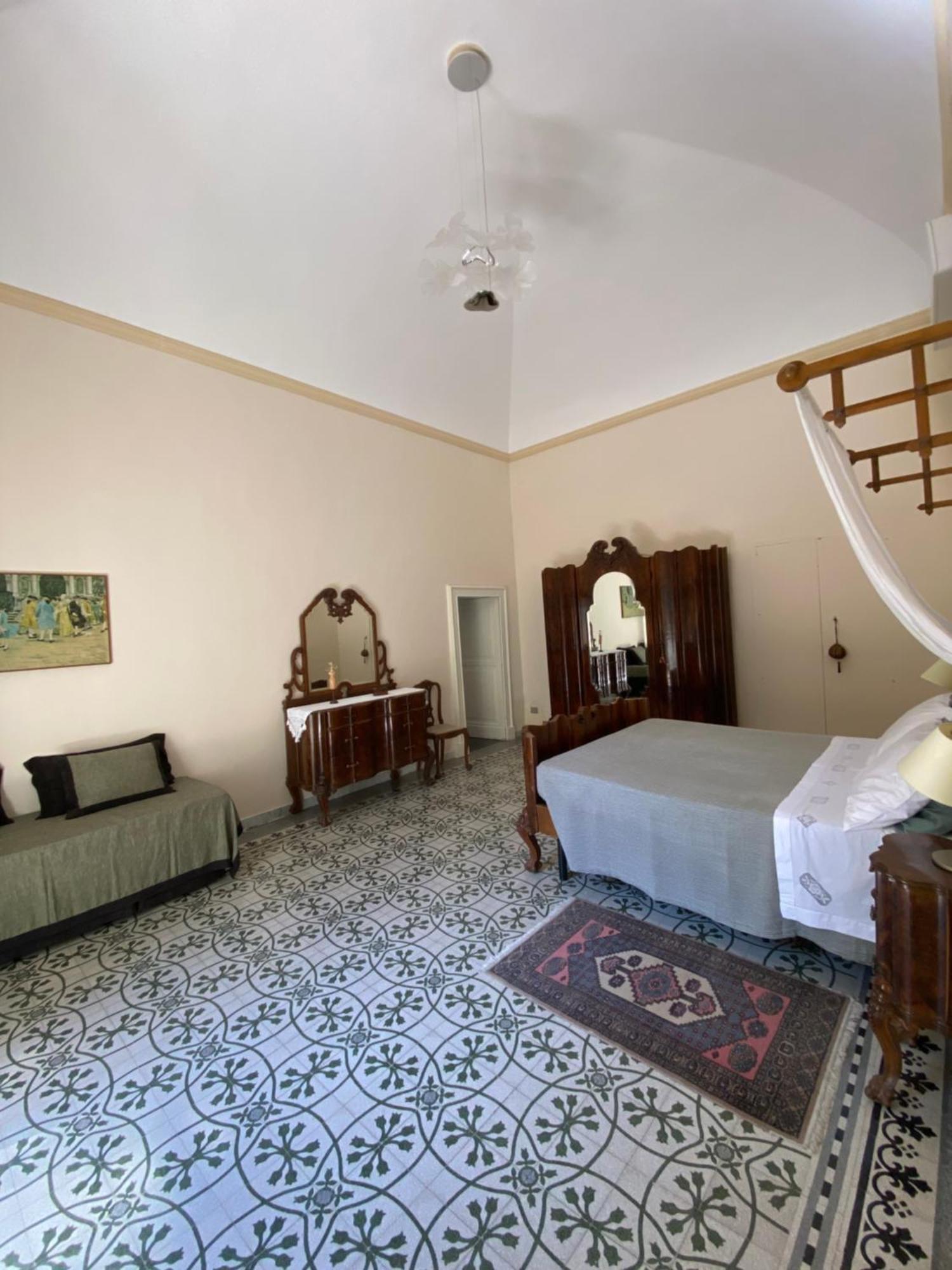Palazzo Rollo Bed & Breakfast Lecce Ngoại thất bức ảnh