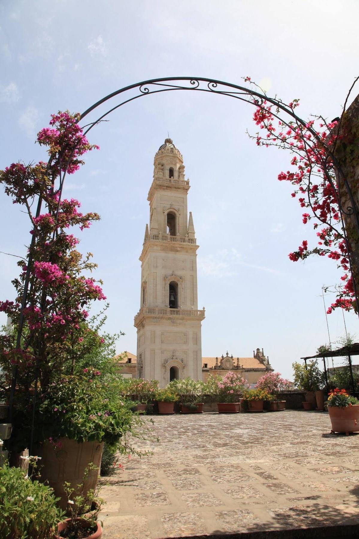Palazzo Rollo Bed & Breakfast Lecce Ngoại thất bức ảnh