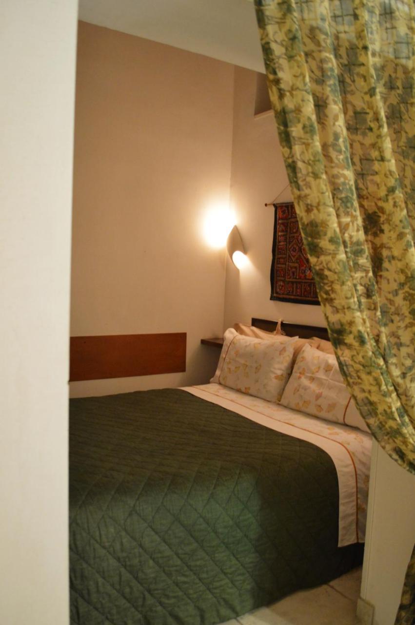 Palazzo Rollo Bed & Breakfast Lecce Ngoại thất bức ảnh